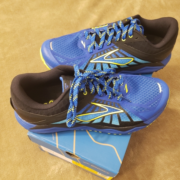 Brooks Caldera Men's size 9.5 - Picture 2 of 2